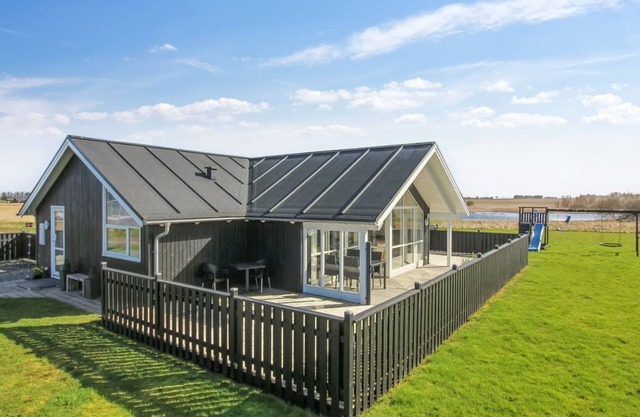 "Mirkka" - 1.5km from the sea by Interhome