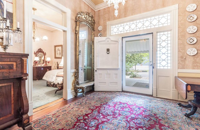 Miss Sidney`s Historic Opelika Home - 2 Bedroom Option