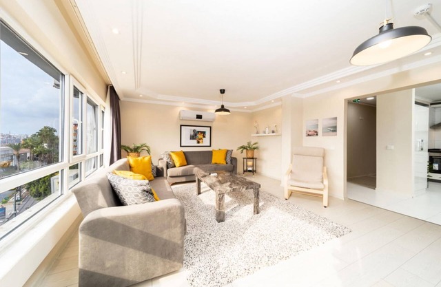 Missafir Exquisite Flat Near Hadrian's Gate