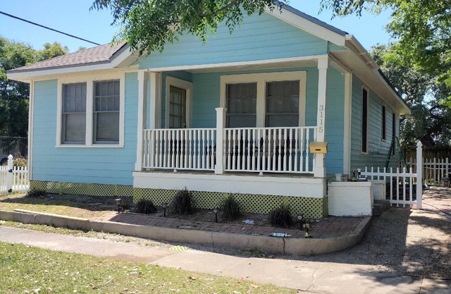 Mississippi Blues & Beach Cottage - Emplacement parfait à Gulfport!