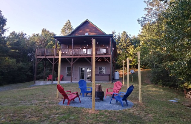 Misty Mountain Retreat - Spa / Animaux acceptés / Wifi / Vues panoramiques sur les montagnes