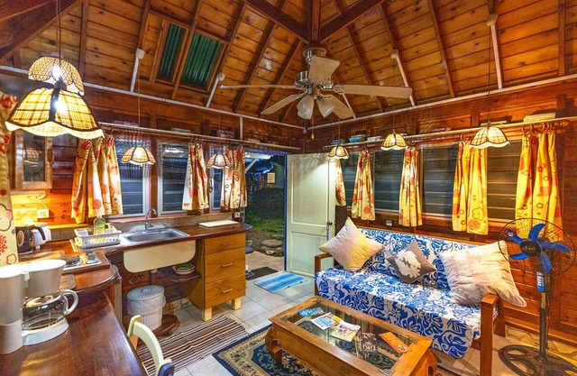 miti a perfect bungalow for 2 people in the garden .