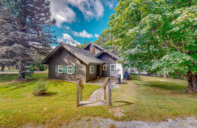 Mittersill Village Gem | House in Franconia with balcony, fireplace, & dogs ok