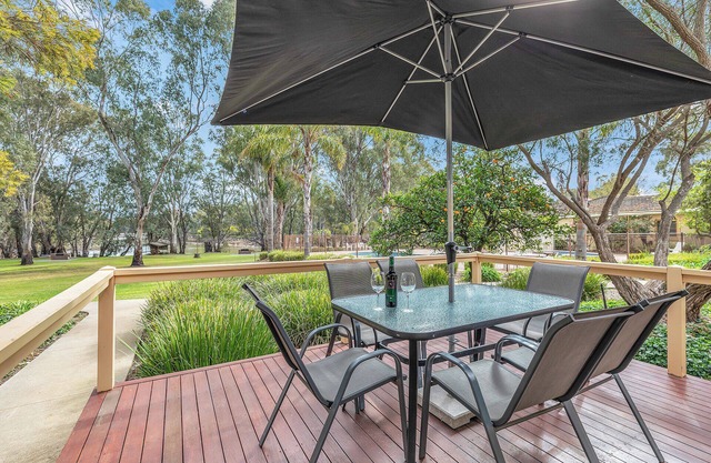 River Frontage Unit in family friendly Resort - Moama