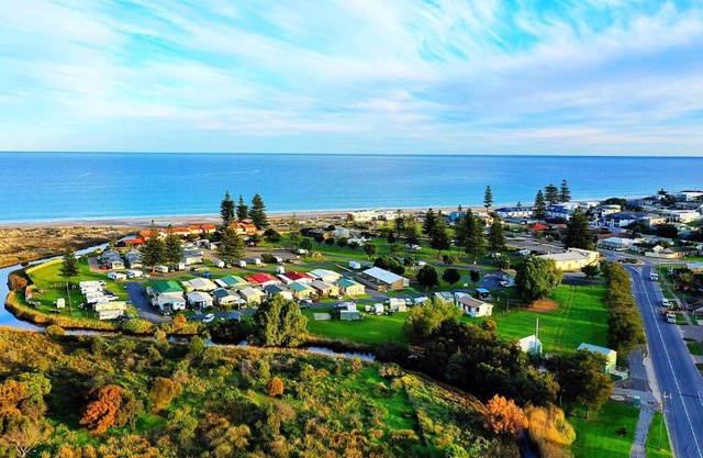 Moana Beach Tourist Park
