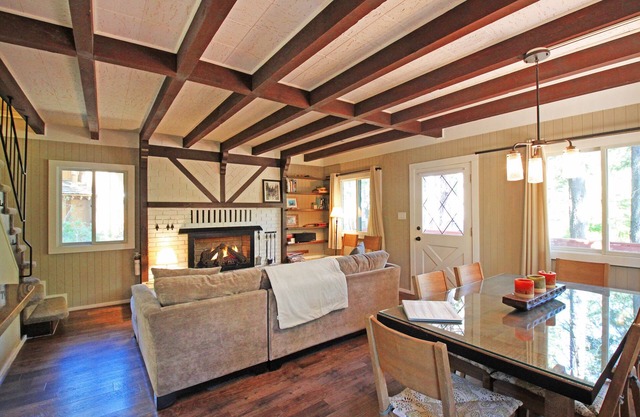 Moana Circle Chalet - LAKESIDE OF HWY - 2 chambres 2 salles de bain