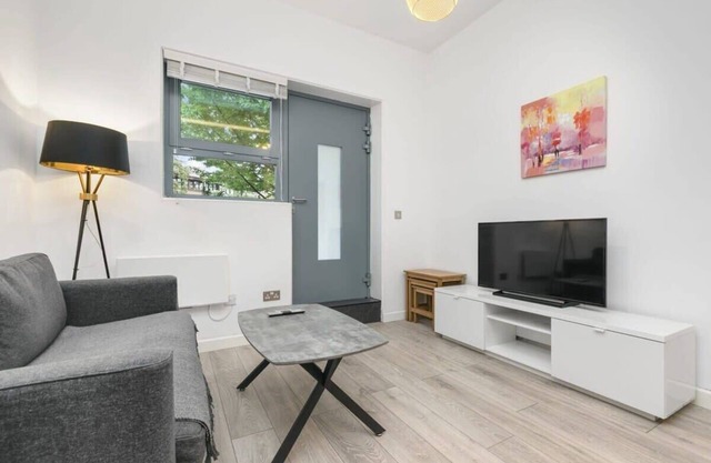 Modern 1 Bedroom Apartment in Central Woking