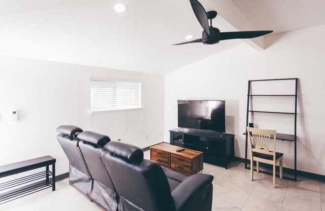 Moderne 1 BR Sacramento Guest House Près de tout