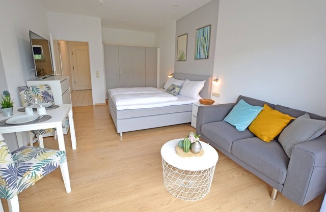 Appartement moderne d'une pièce dans l'espace spa - balcon, connexion Wi-Fi gratuite, télévision, près du centre-ville