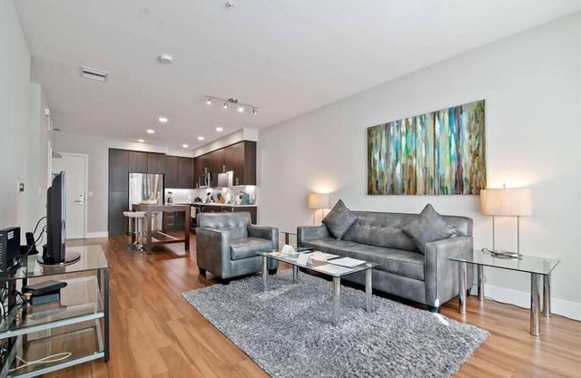 Modern 1BR | Kitchen + Laundry | Near Castro St