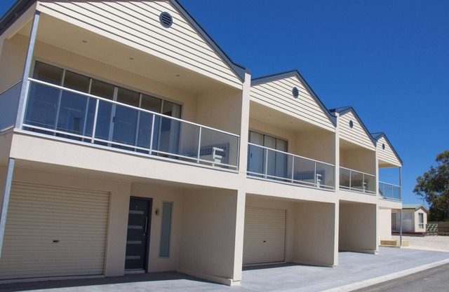 Appartement moderne de 2 chambres avec vue imprenable sur la mer