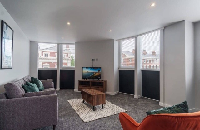 Modern 2 Bedroom Apartment in Liverpool