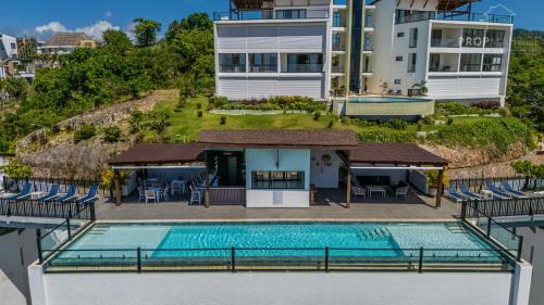 Modern 2 BR With Amazing Ocean Views And Infinity Pool