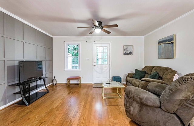 Modern 2 ensuite townhome -starts at 2.8k/month