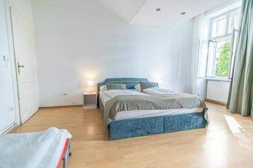 Modern 2BR Apt for Longstays, Suitable for 5P