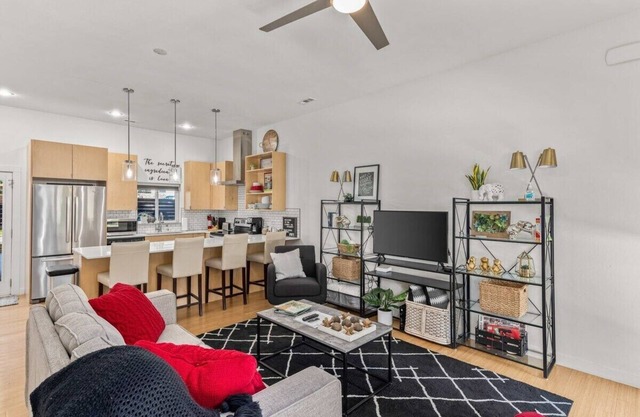 Modern Condo: Experience Fayetteville Luxuriously