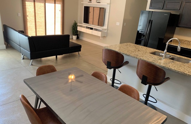 Modern 3 Bedroom Executive House by Spirit