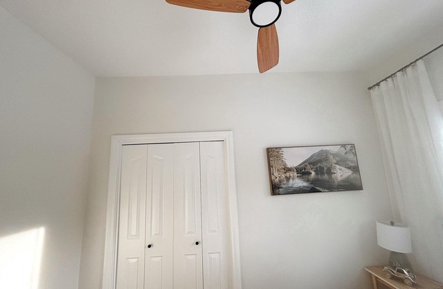 Modern 3BR Near Airport & DT