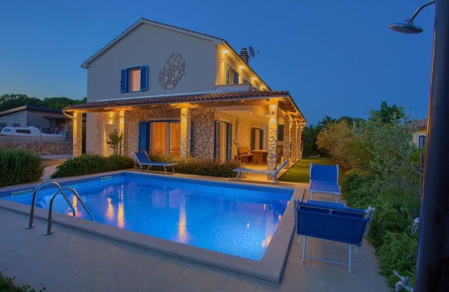 4 * villa avec piscine privée - moderne et bien équipé