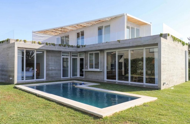 Modern 4BR Villa with Private Pool in Paracas