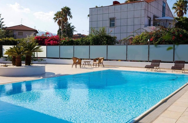 Appartement écologique moderne et confortable avec piscine et jardin communautaires!