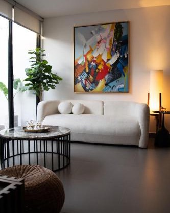 Modern and Comfortable Townhouse