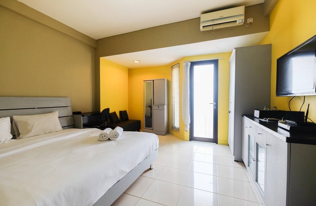 Modern and Comfy Studio Tamansari Sudirman Apartment