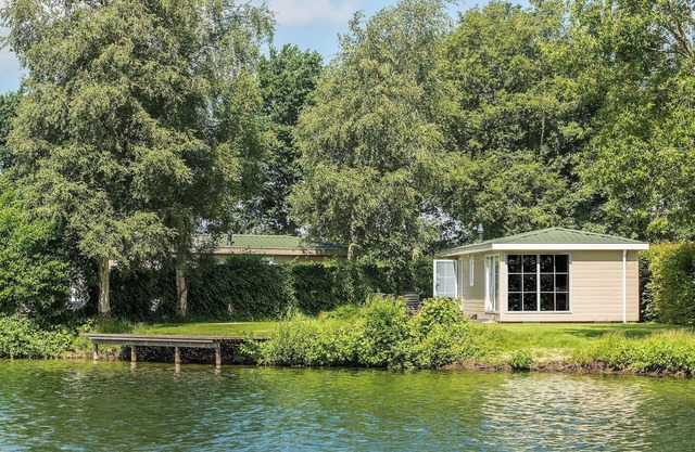 Chalet confortable avec micro-ondes combiné, à Twente