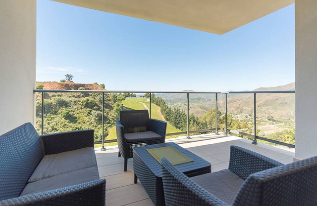 Appartement moderne et confortable avec piscine et vue magnifique