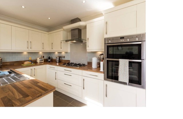 Maison moderne et spacieuse dans le village de Wye - 5 couchages