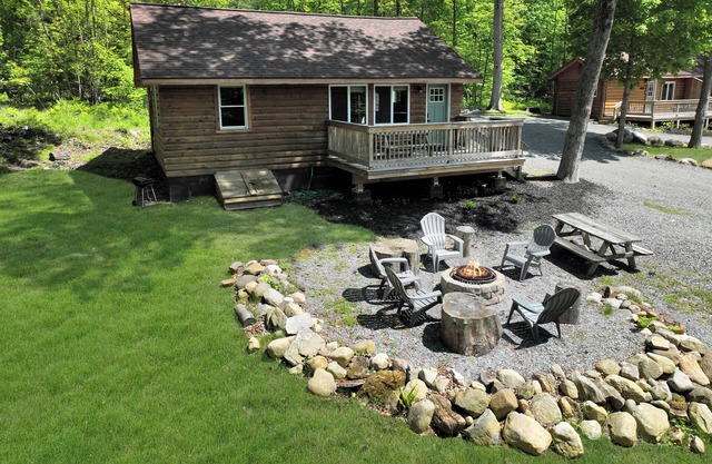 Modern and Spacious Cabin w/ Firepit - Walkable to Beach & Close to Town!