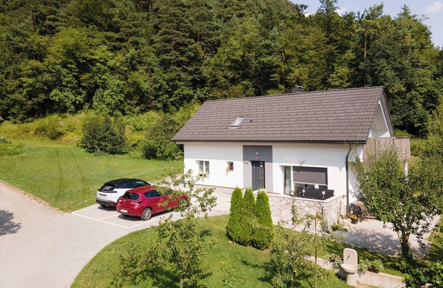 Appartement moderne et bien équipé avec balcon dans la zone bélière de Slovénie