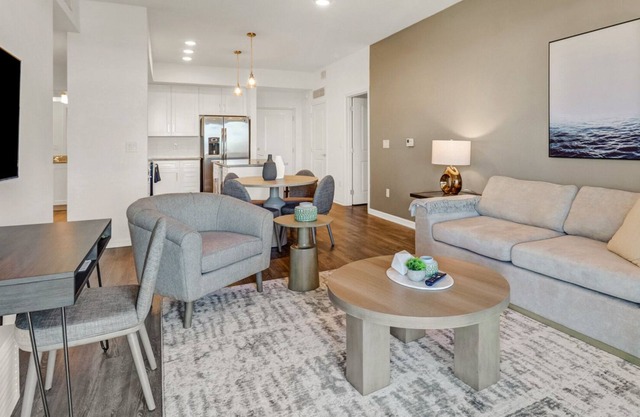 Modern Apartment in Prime Location (ID8612X67)