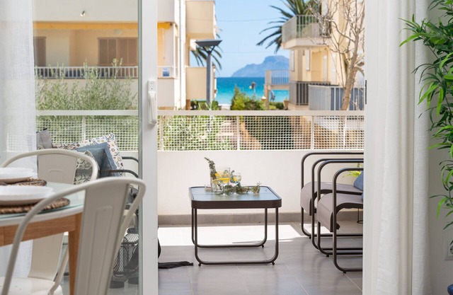 Appartement pour 5 à la plage d'Alcúdia, avec Wifi, air conditionné et terrasse