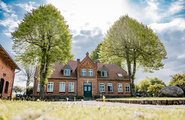 appartement moderne dans l'ancienne ferme à 1,5 km de Neuklostersee