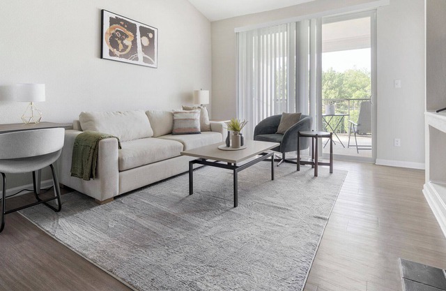 Modern Apartment in Prime Location (ID1374X806)