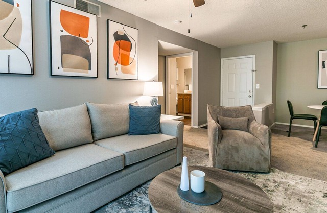 Modern Apartment in Prime Location (ID4707X29)