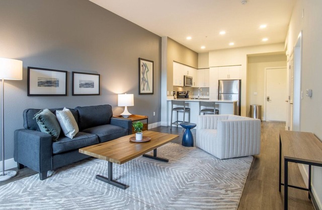 Modern Apartment in Prime Location (ID9011X9)
