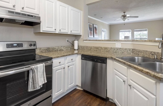 Modern Apartment in Prime Location (ID6658X24)