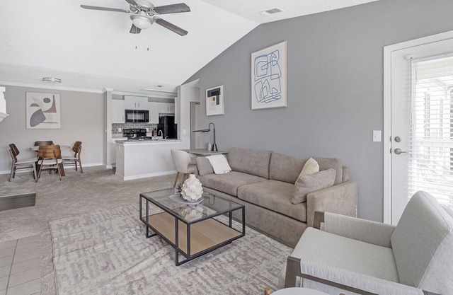 Modern Apartment in Prime Location (ID2588X43)