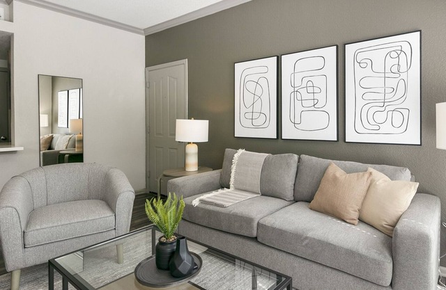 Modern Apartment in Prime Location (ID1003X719)