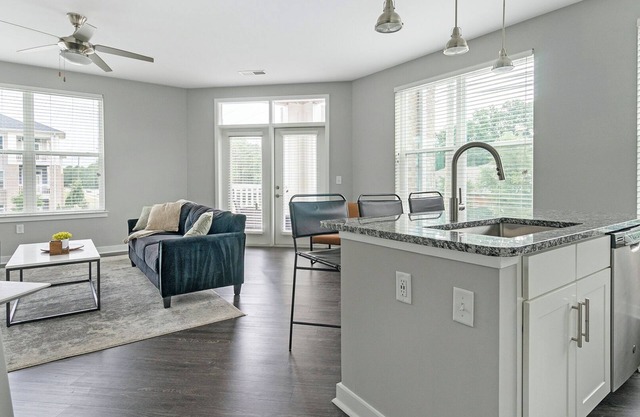 Modern Apartment in Prime Location (ID9029X82)