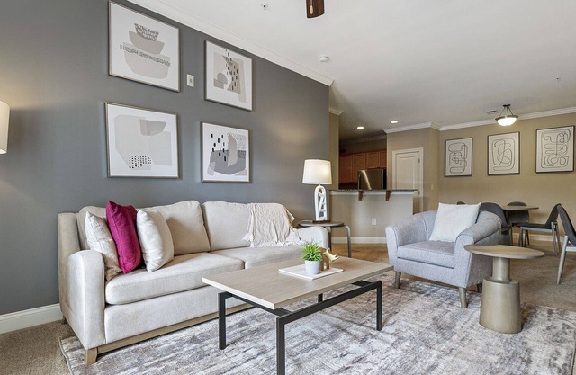Modern Apartment in Prime Location (ID8780X09)