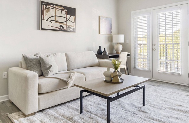Modern Apartment in Prime Location (ID8109X75)