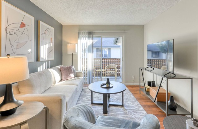 Modern Apartment in Prime Location (ID8526X47)