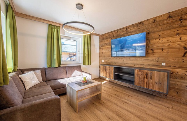 Modern apartment with mountain view, sauna, and proximity to the lift in the Zil