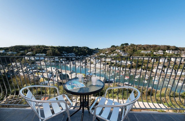 Splendide appartement avec superbes vues et parking.