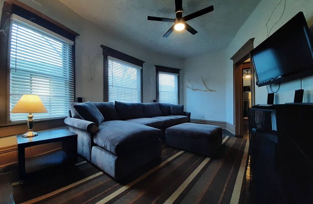 Appartement contemporain dans un bâtiment colonial historique