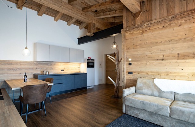Appartement moderne "Wohnung 7" avec vue sur les montagnes, Wi-Fi, balcon et terrasse