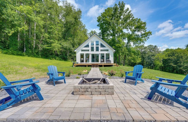 Modern Appalachian Vacation Rental w/ River Access